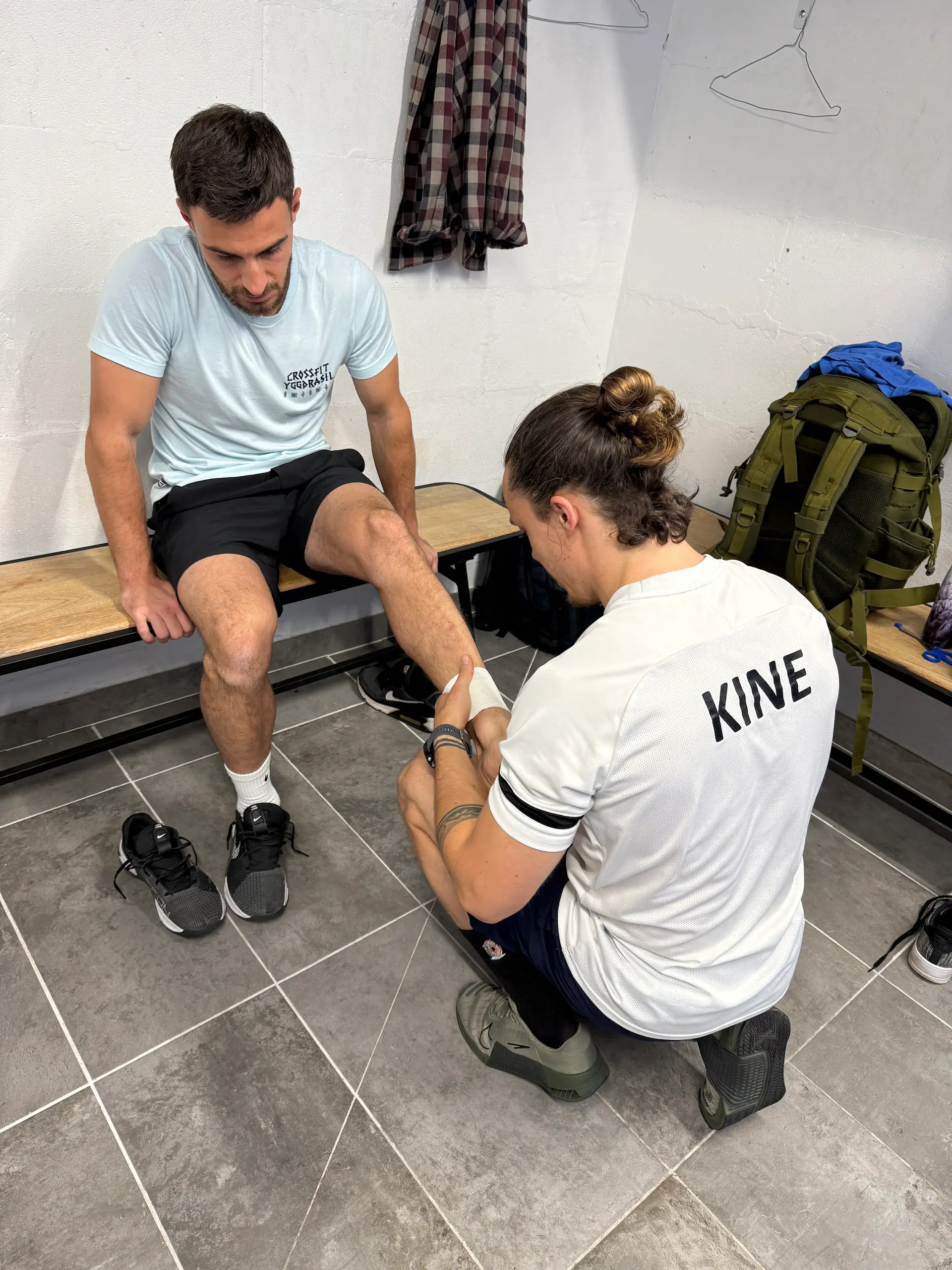Physio sport training kinésithérapeute du sport strap cheville crossfit